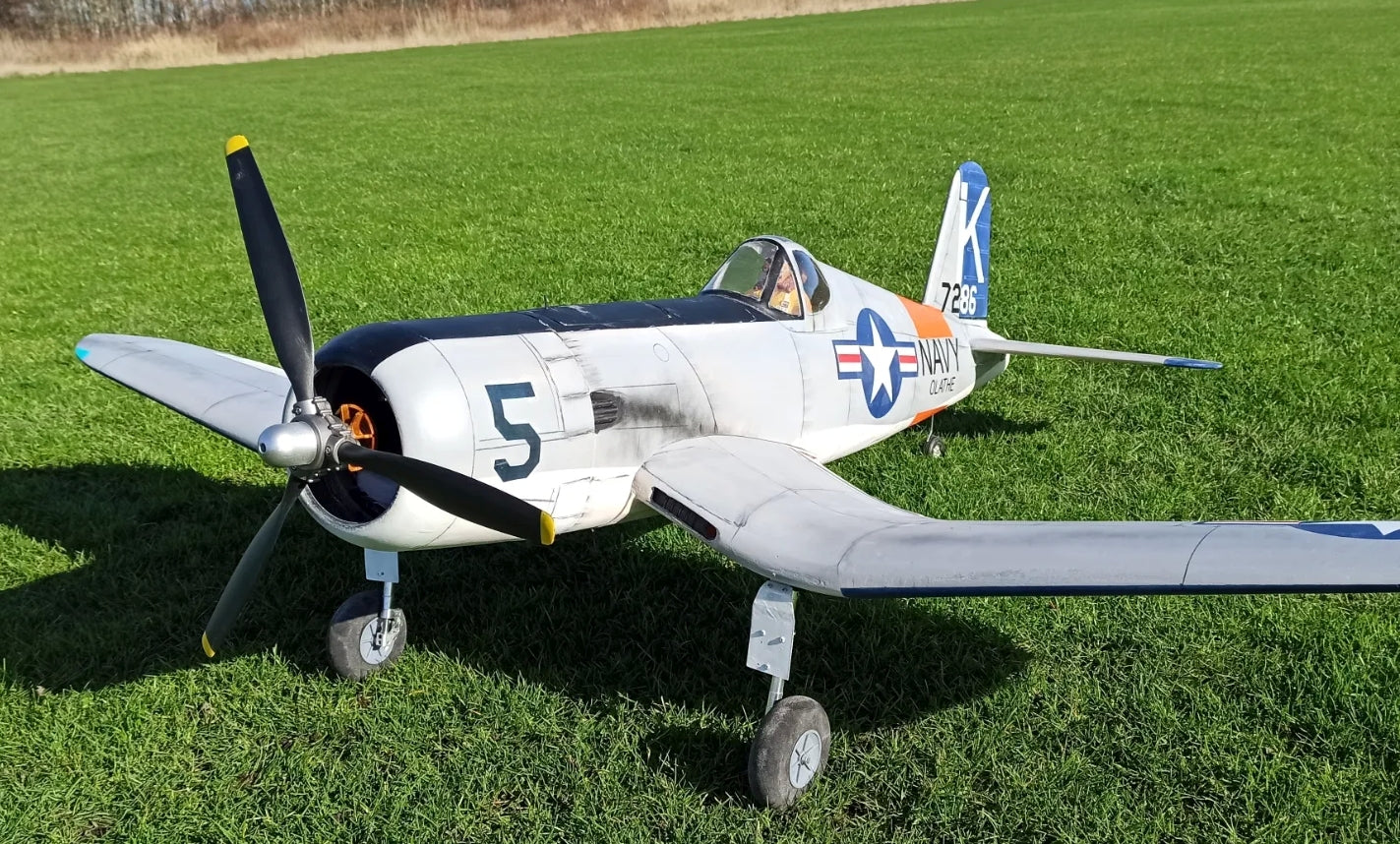 F4U-5 Corsair - RC-builder