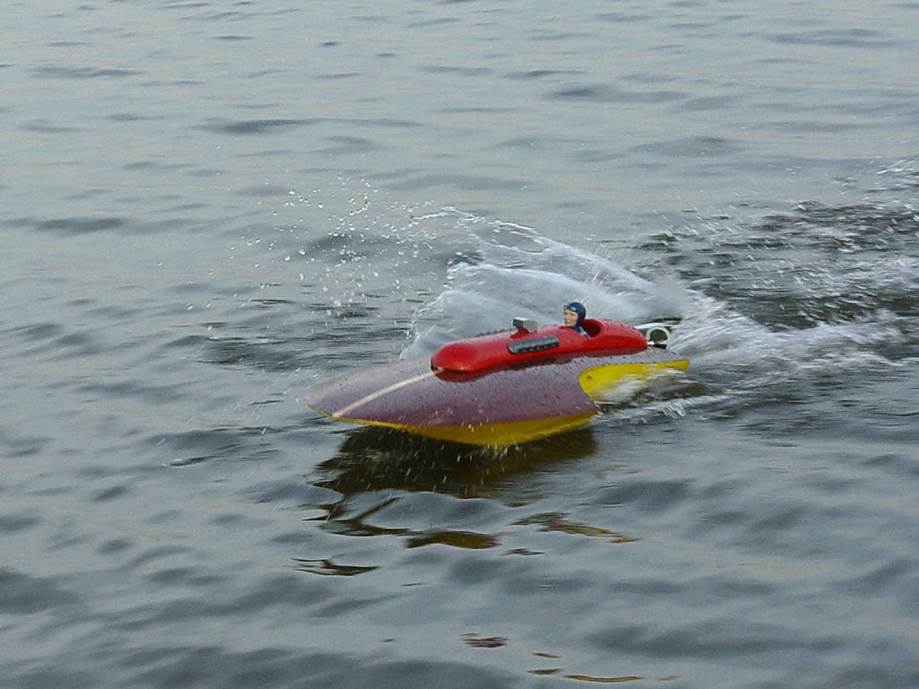 R700 "Roundnose" - RC-builder