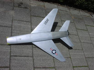 F100 "The Hun" - RC-builder